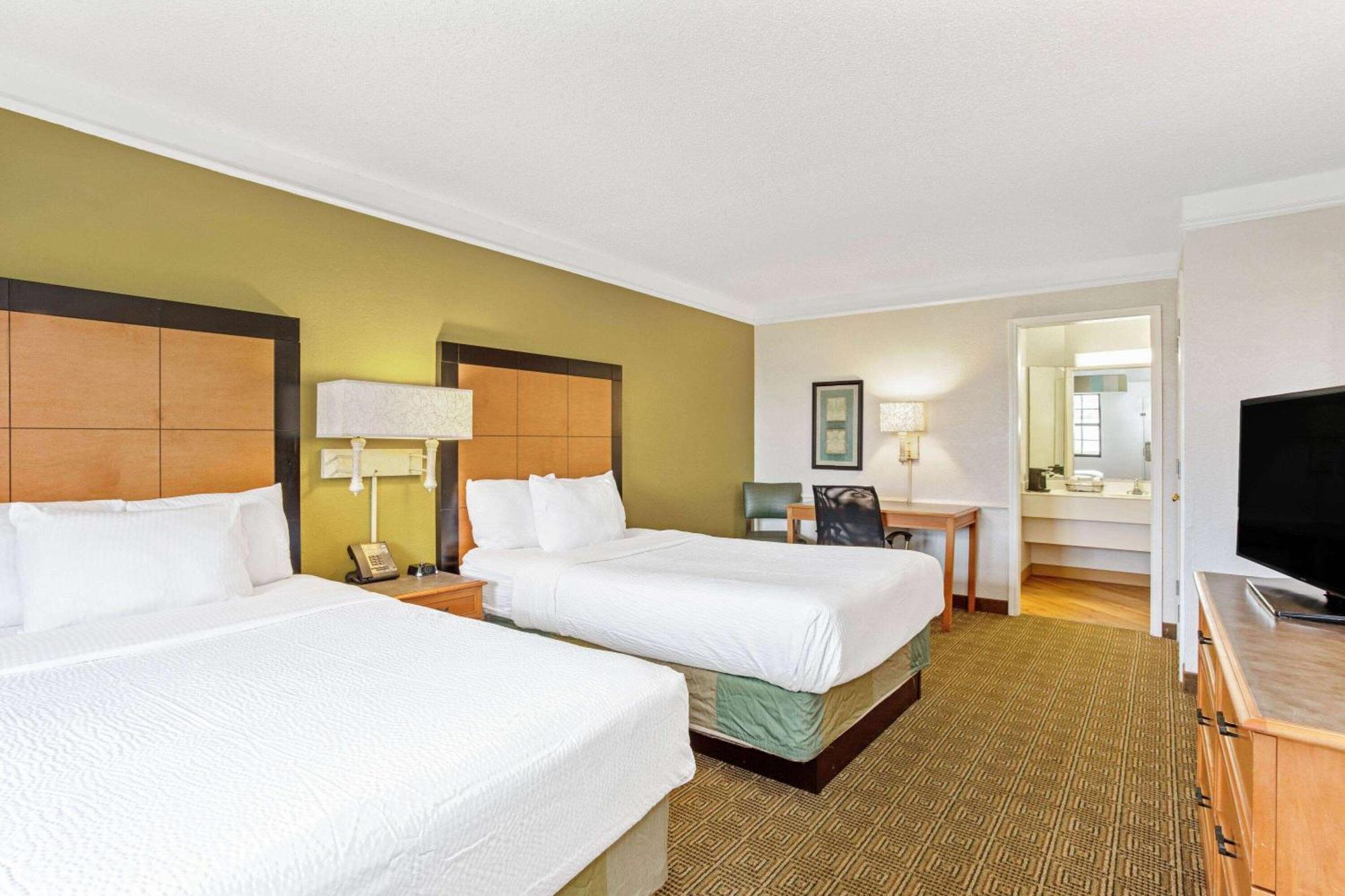 La Quinta Inn By Wyndham Orlando Airport West Экстерьер фото